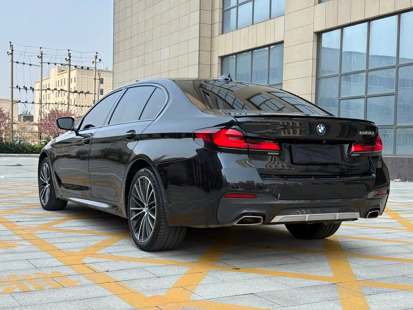 BMW 5 Series 2021 530Li Leading M Sport Package фото 13
