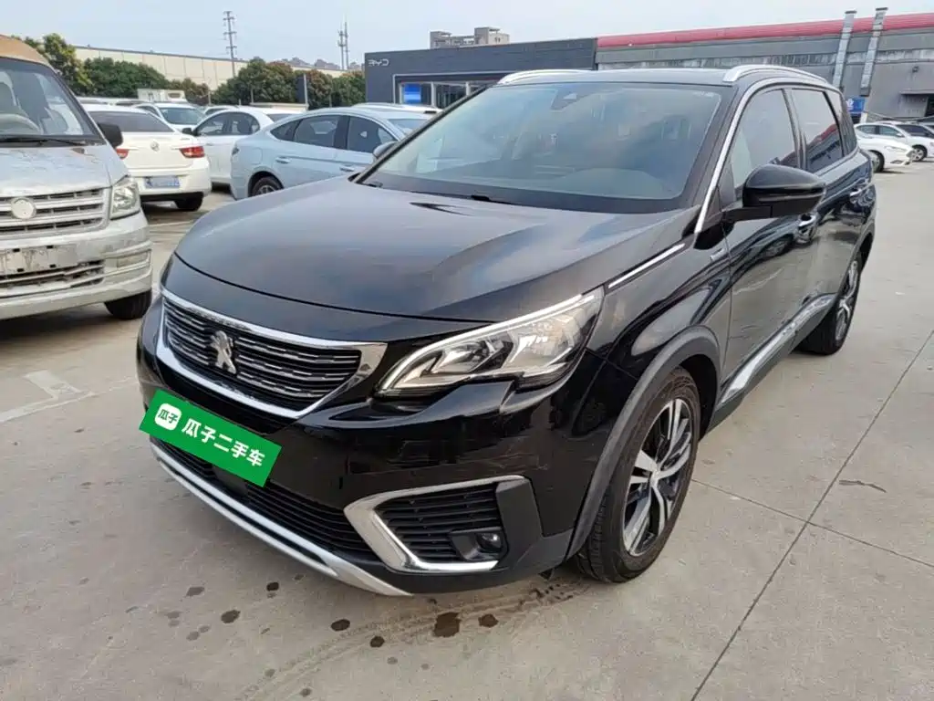 Photo 1 - Peugeot 5008