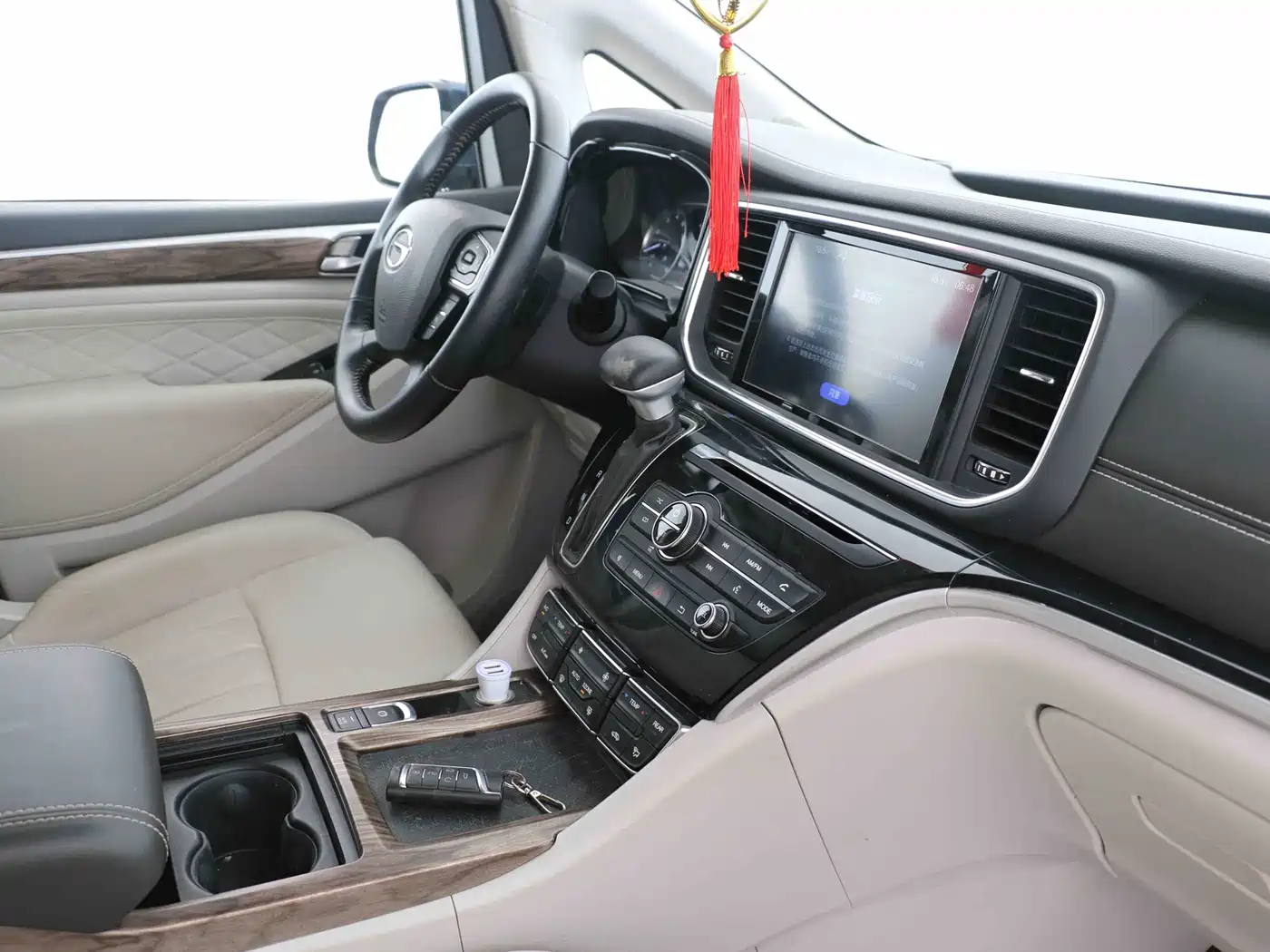 GAC Trumpchi Trumpchi M8 2018 320T Exclusive Edition фото 9