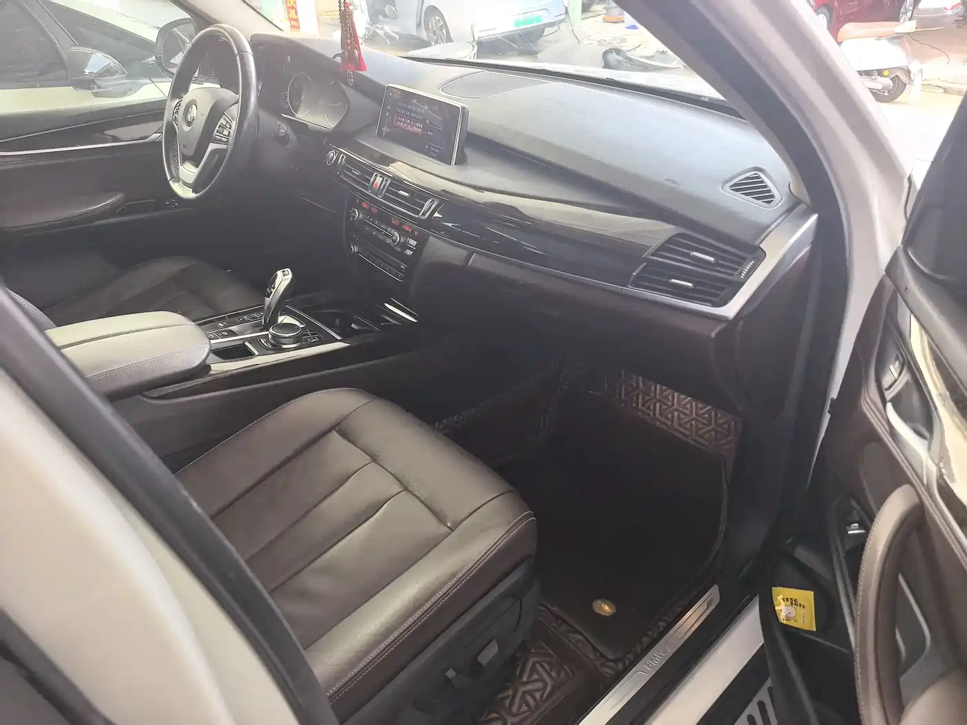 BMW X5 (Import) 2017 xDrive28i фото 13
