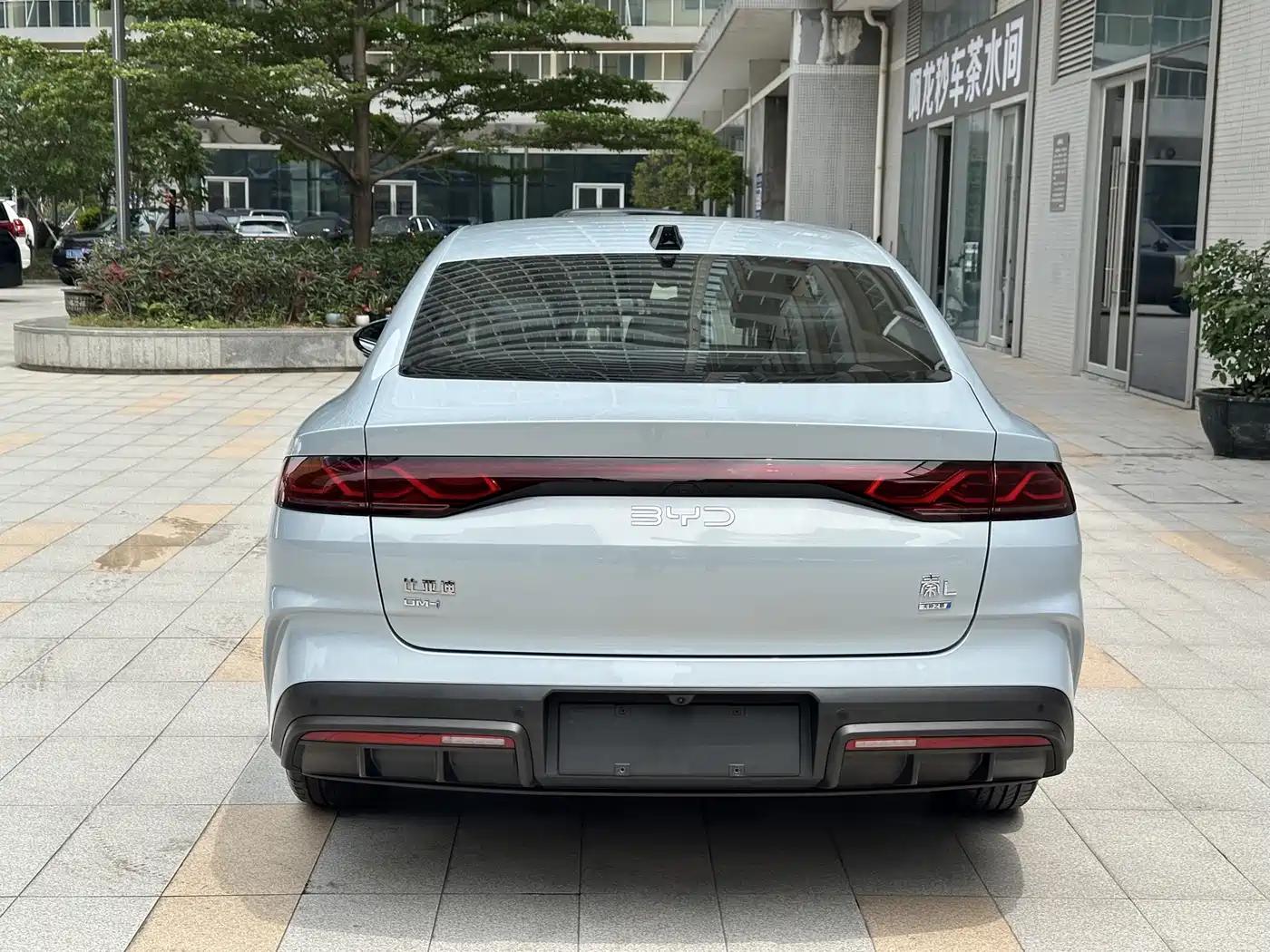 BYD Qin L 2025 DM-i Smart Drive Edition 80KM Leading фото 12