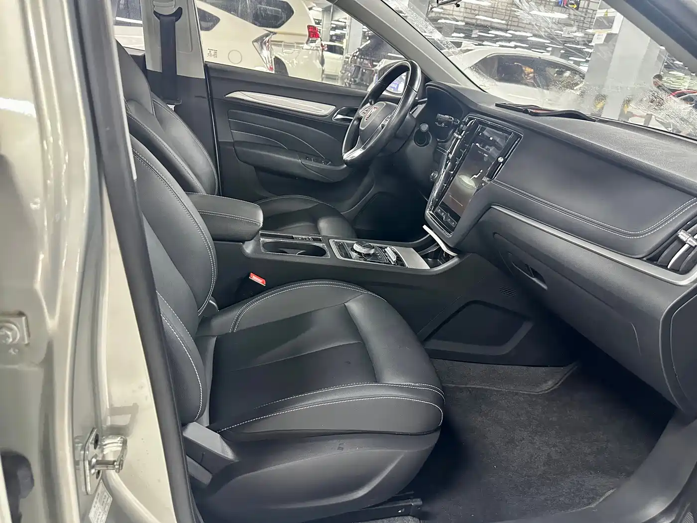 Roewe i6 New Energy 2018 2017 45T Hybrid Connected Smart Enjoyment Edition