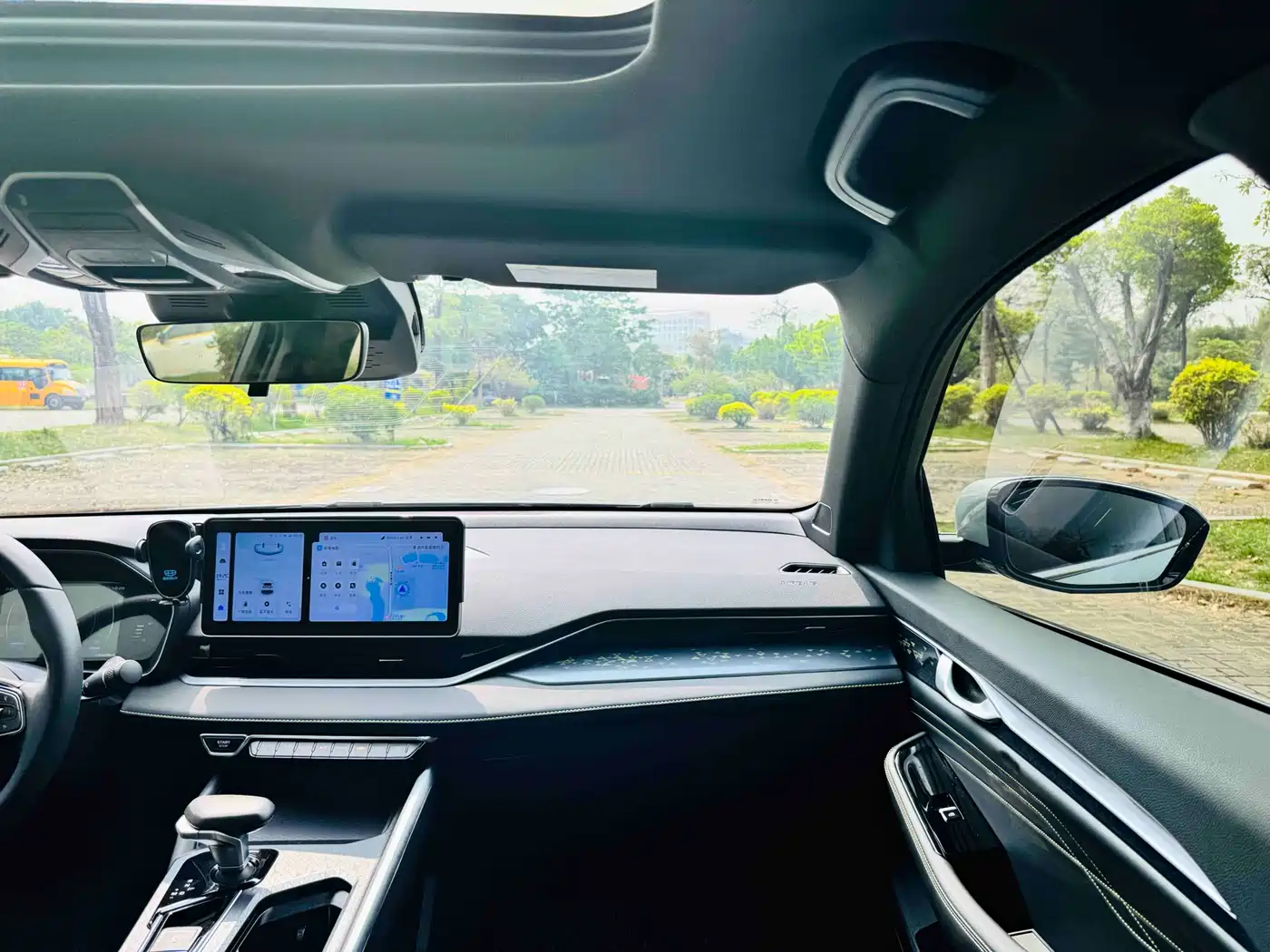 GEELY AUTOMOBILE XINGRUI