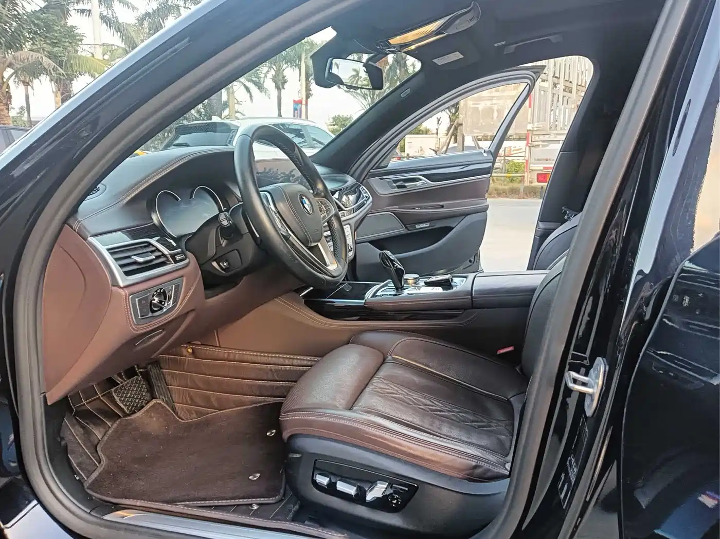 BMW 7 Series 2018 730Li Premium Type M Sport Package фото 4