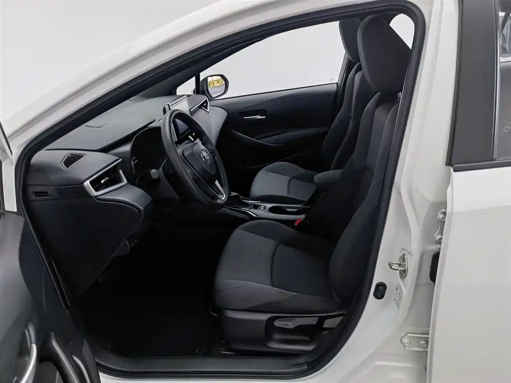 Toyota Levin 2022 185T CVT Luxury Edition фото 10