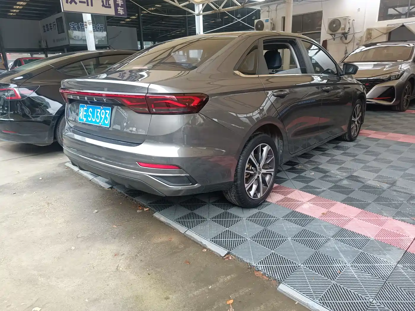 GEELY AUTOMOBILE EMGRAND