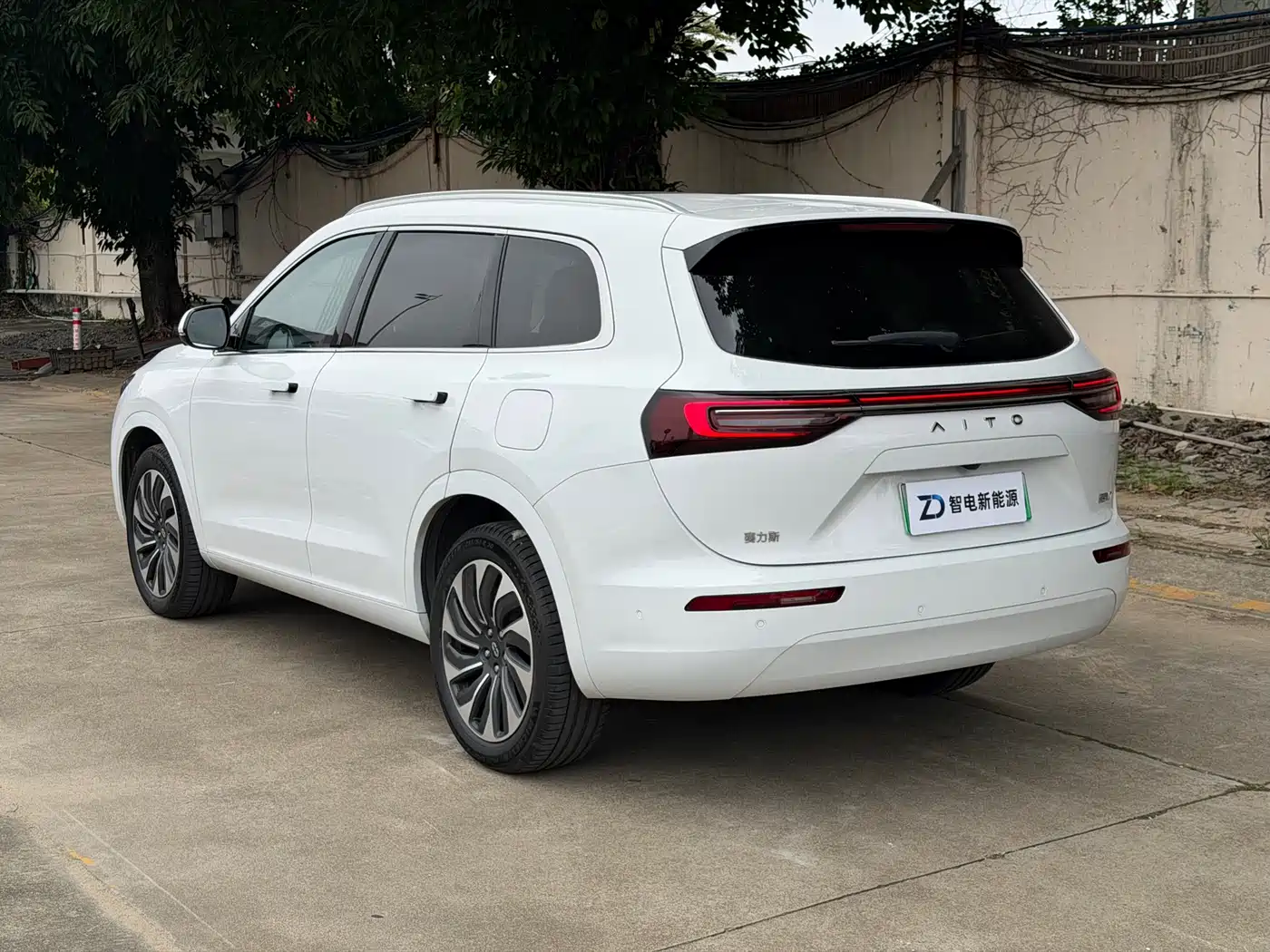 AITO Wenjie AITO M7 2022 1.5T AWD Luxury Edition фото 16