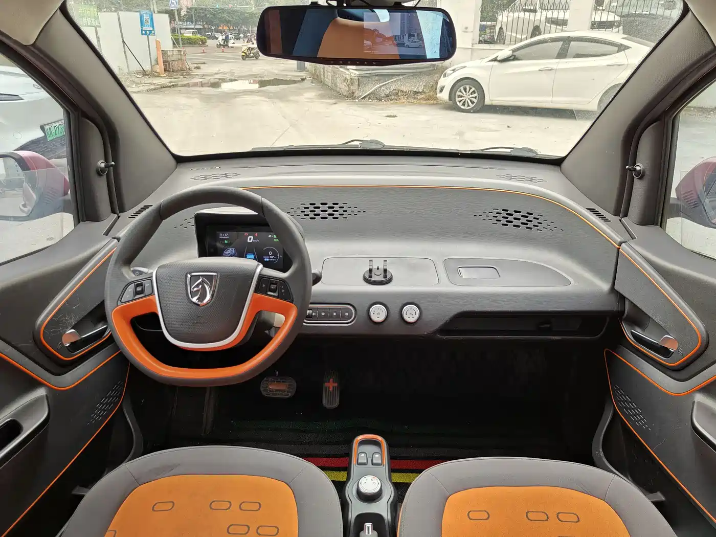 BAOJUN E100
