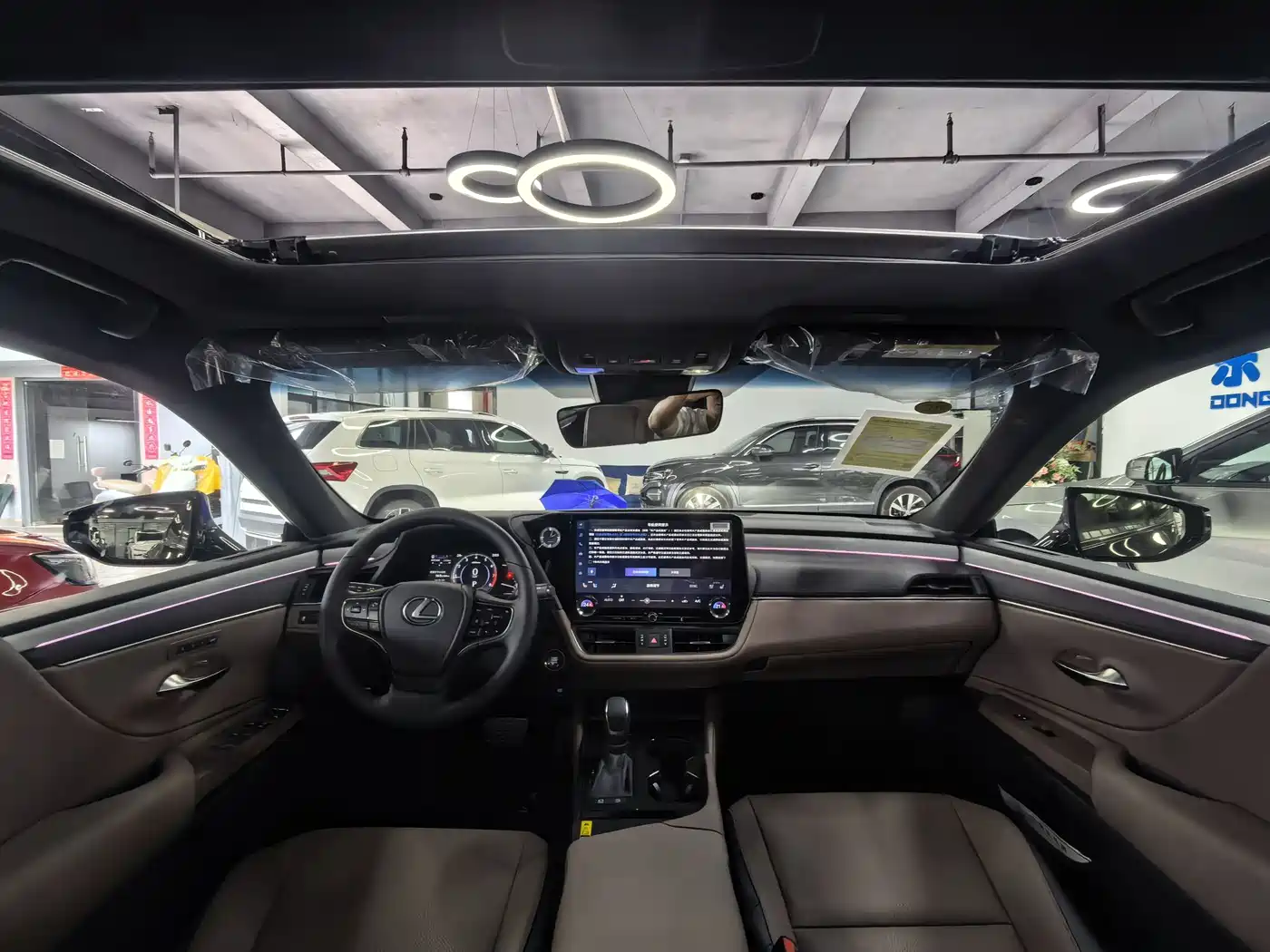 Lexus ES 2025 200 Ultimate Edition фото 25