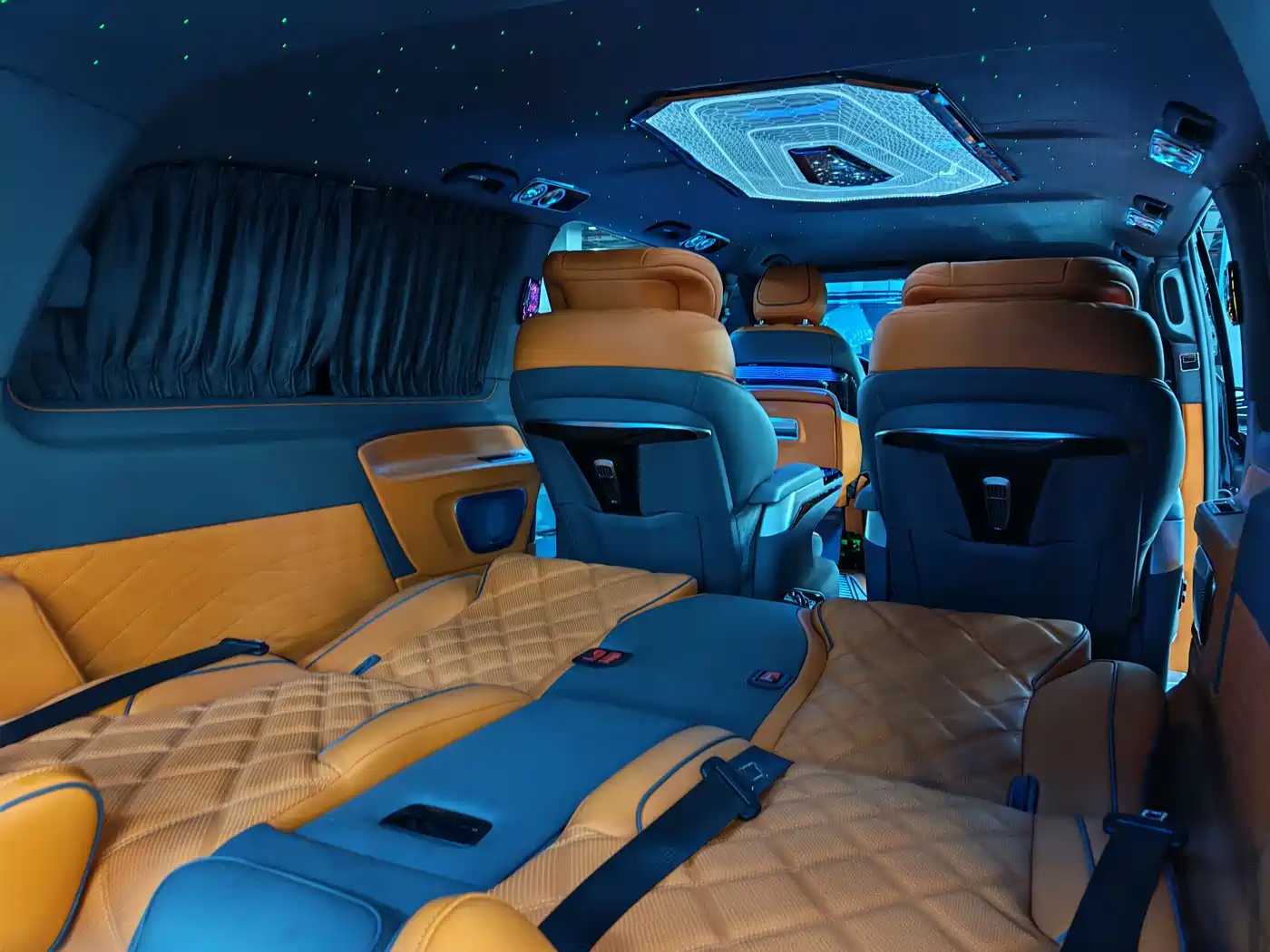 Mercedes-Benz Vito 2021 2.0T Business Edition 7-seater фото 29