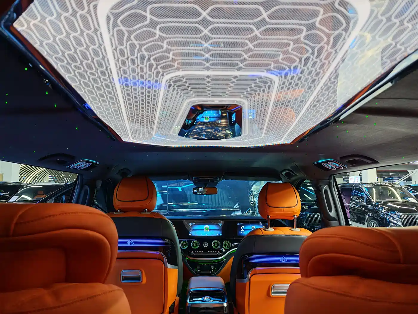 Mercedes-Benz Vito 2021 2.0T Business Edition 7-seater фото 13