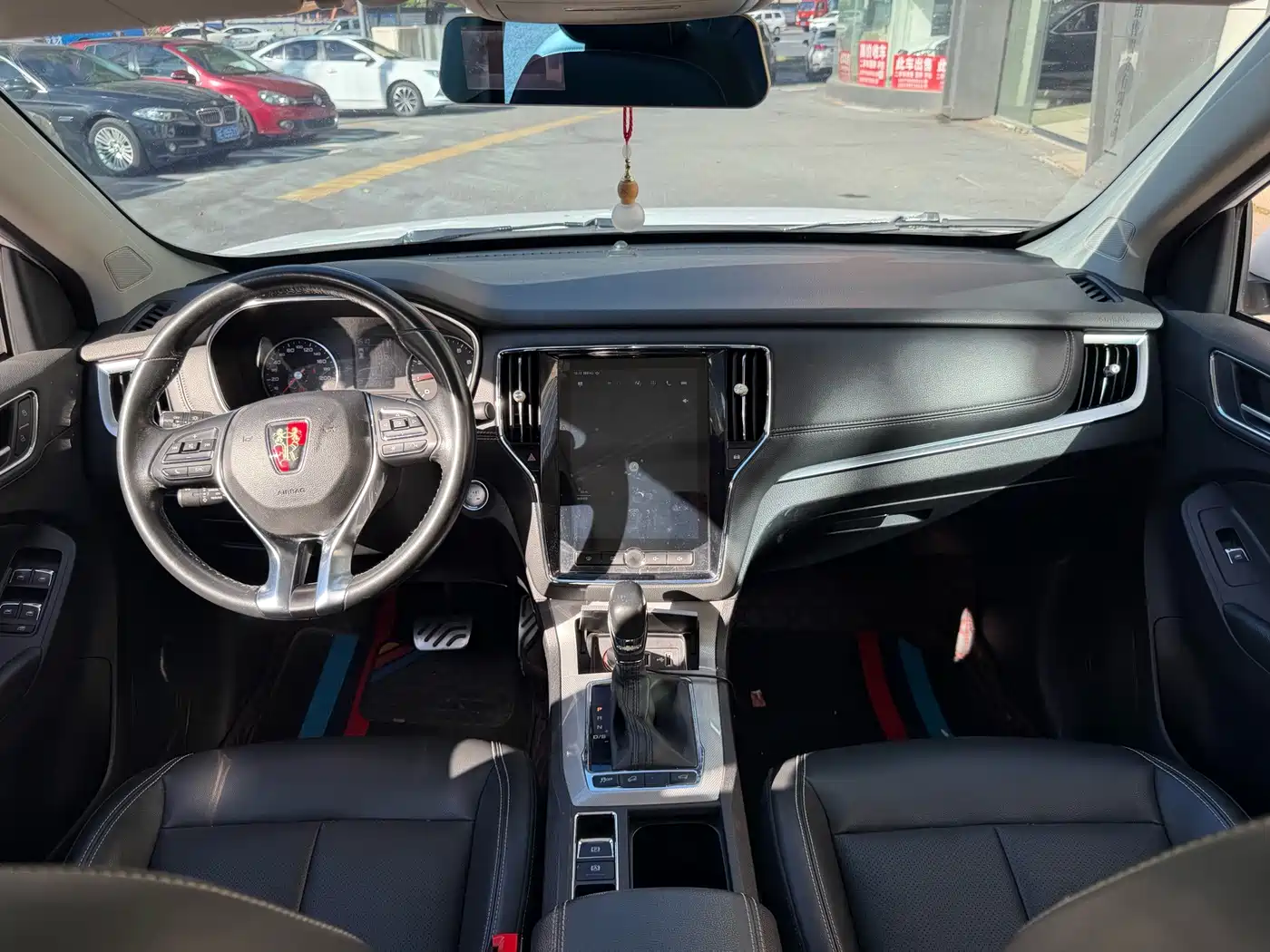 Фото 8 - Roewe RX5
