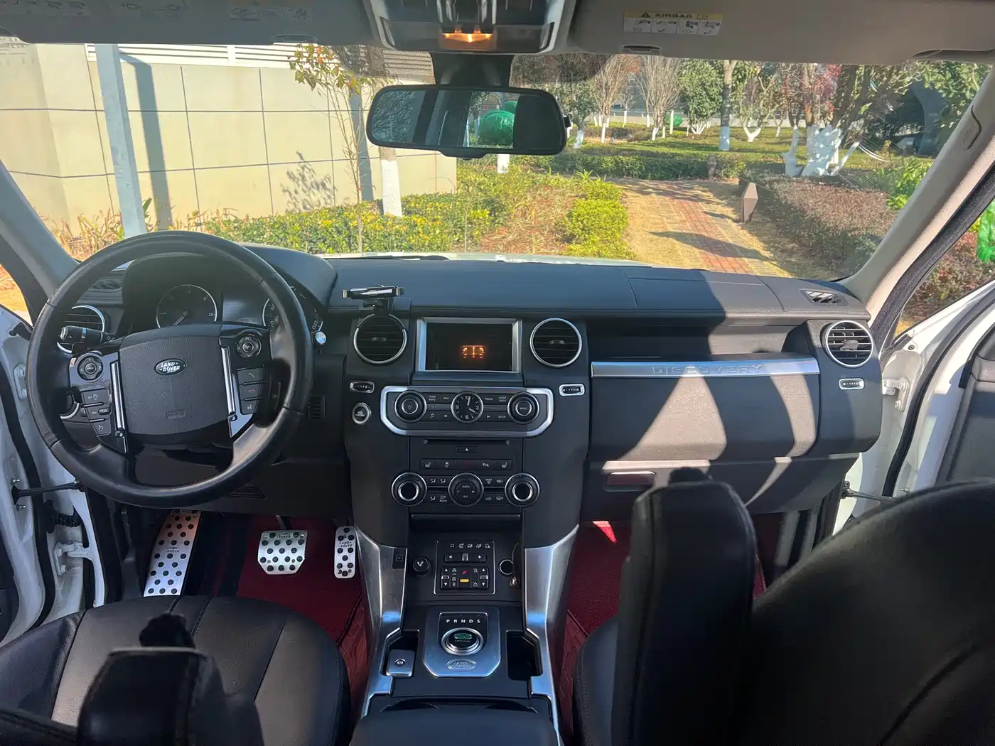 Land Rover Discovery 2013 3.0 SDV6 HSE Diesel фото 5