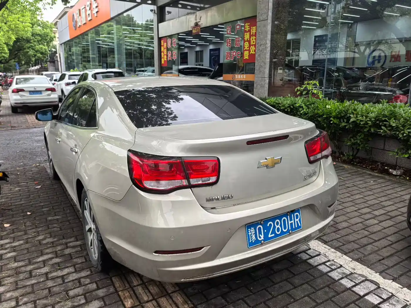 Chevrolet Malibu 2016 2.0L Automatic Luxury фото 7