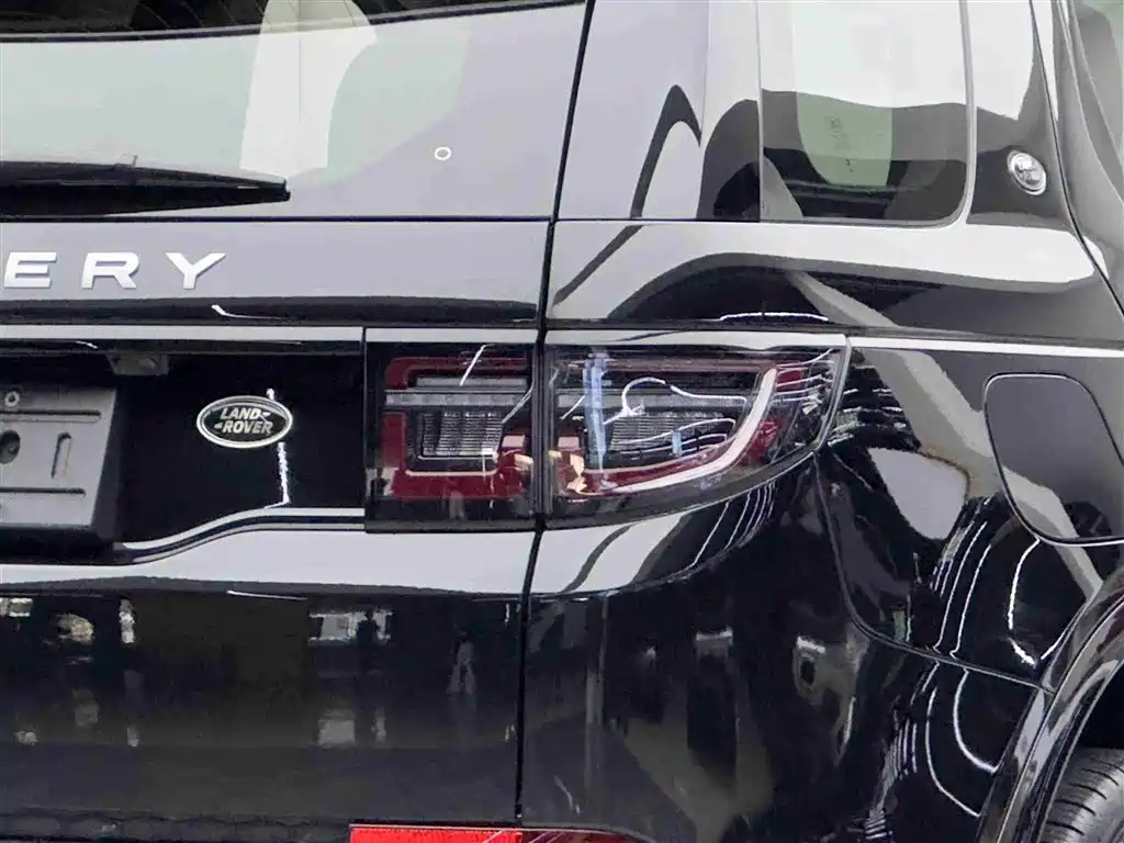 Land Rover Discovery Sport 2025 249PS Performance Tech Edition фото 17