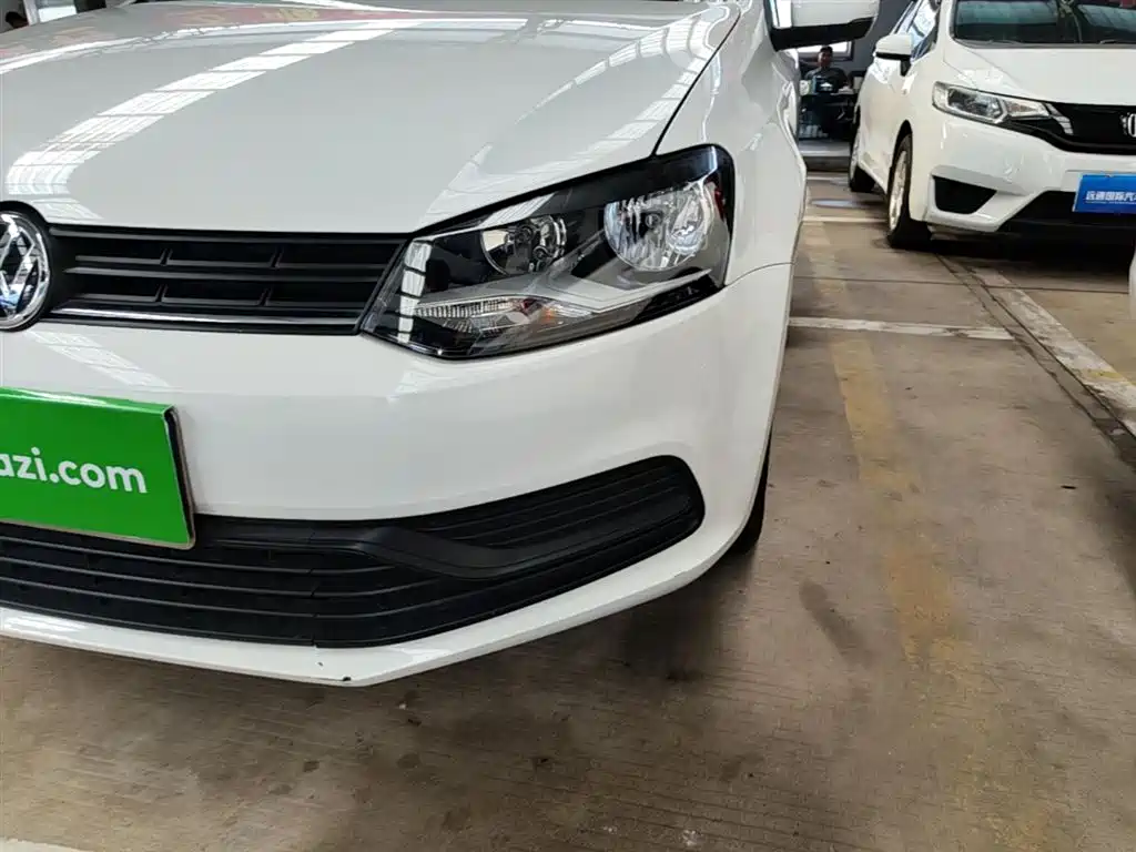 Volkswagen Polo 2018 1.5L Auto Safe Drive фото 24