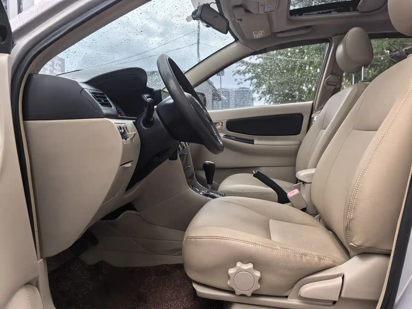 Toyota Corolla 2013 1.6L Automatic Excellence Edition фото 6