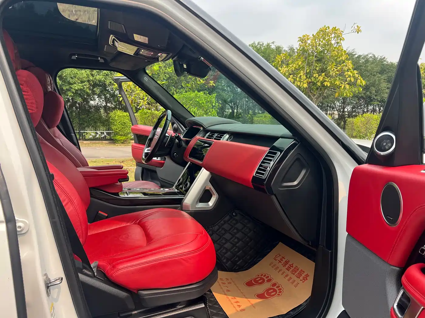 LAND ROVER RANGE ROVER