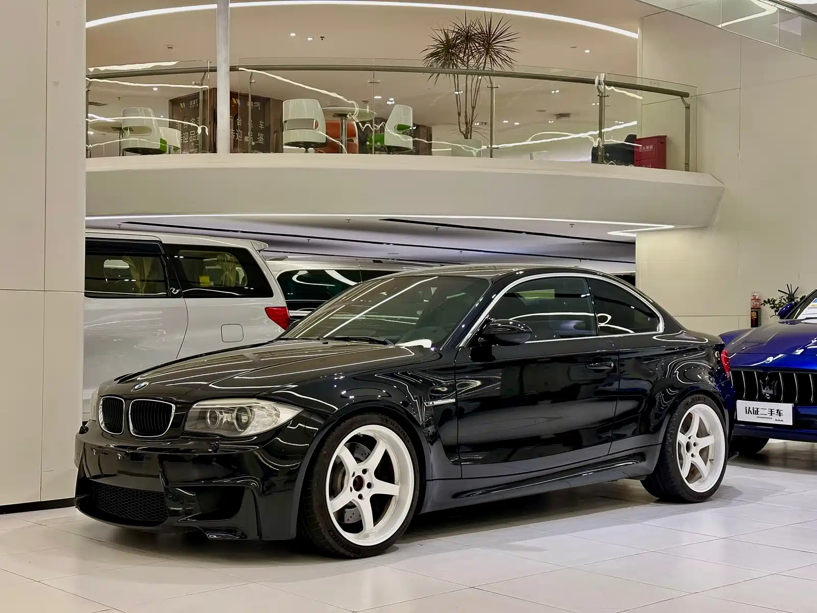 Фото 3 - BMW 1 Series M