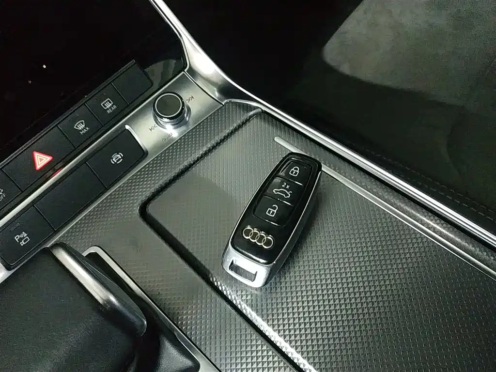 Audi A6L 2020 45 TFSI Premium Dynamic фото 17