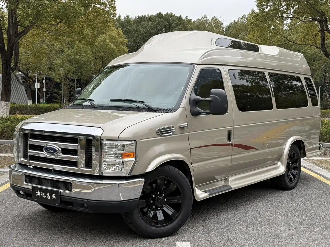 Ford E350 2012 2011 5.4L Standard Yacht Edition