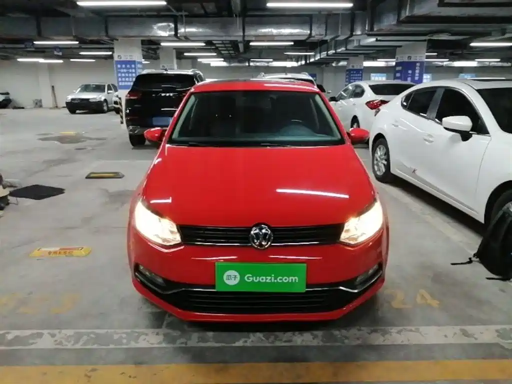 Volkswagen Polo 2016 1.6L Automatic Comfort фото 3