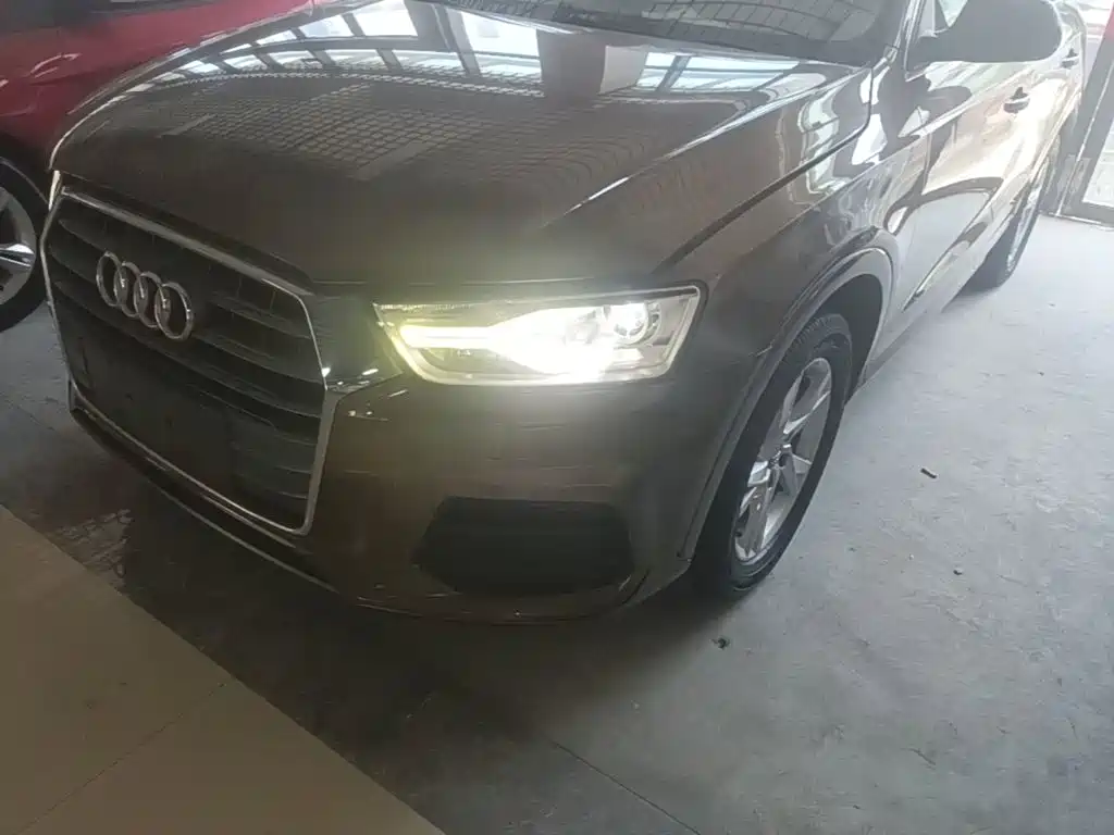 Фото 24 - Audi Q3