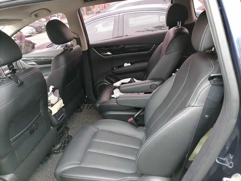 BYD Song MAX 2018 1.5T Auto Smart Connected Elite 6-Seater фото 15