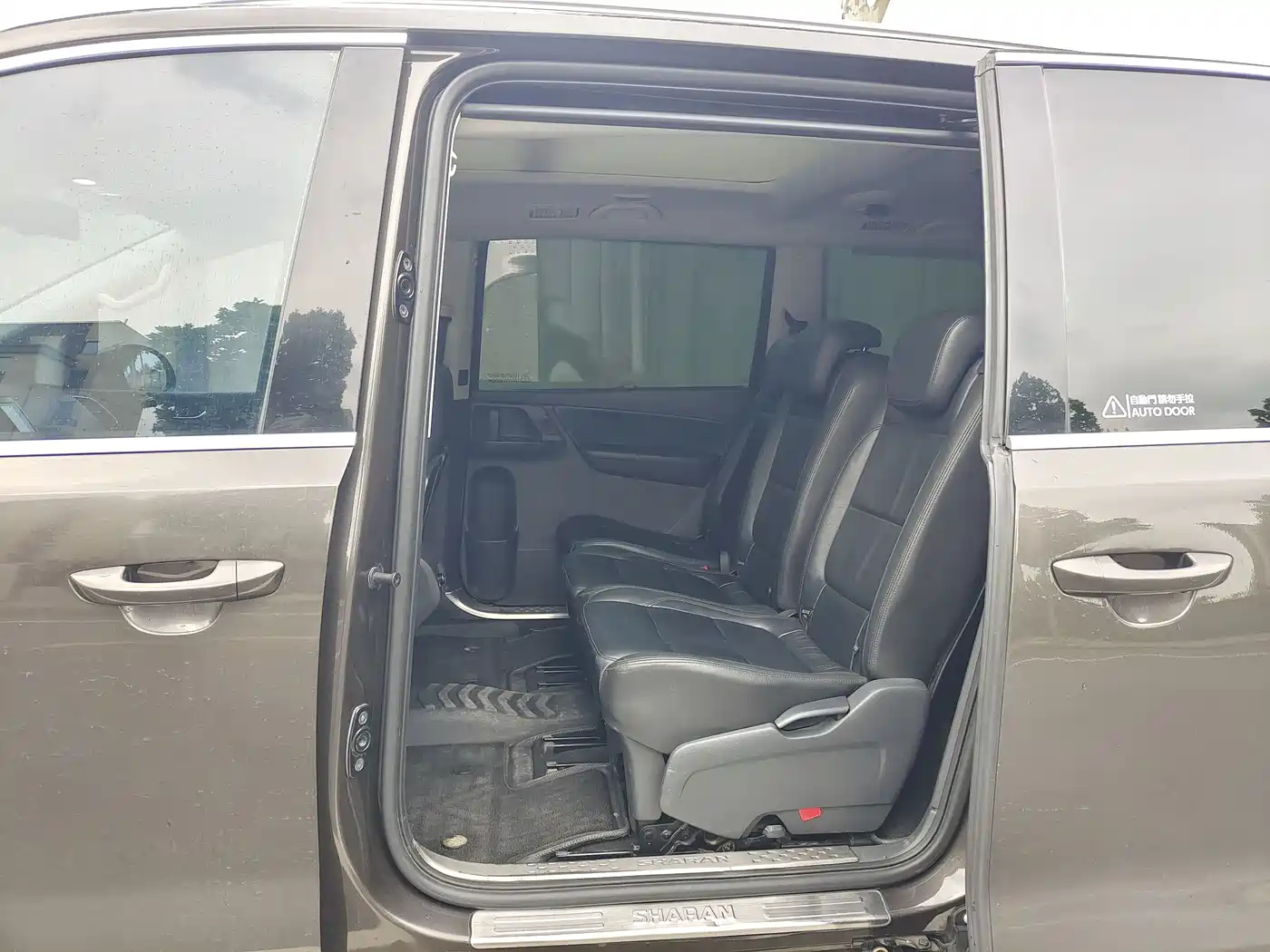 Volkswagen Sharan 2014 2.0TSI Luxury фото 5