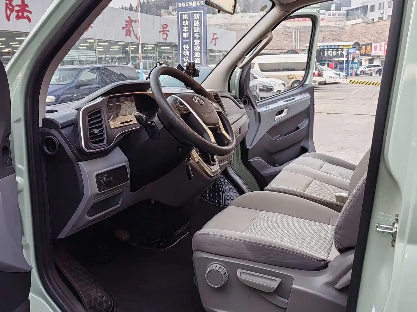 SAIC Maxus V80 RV 2022 2.0T Traveler RVLIFE Camping Edition фото 9