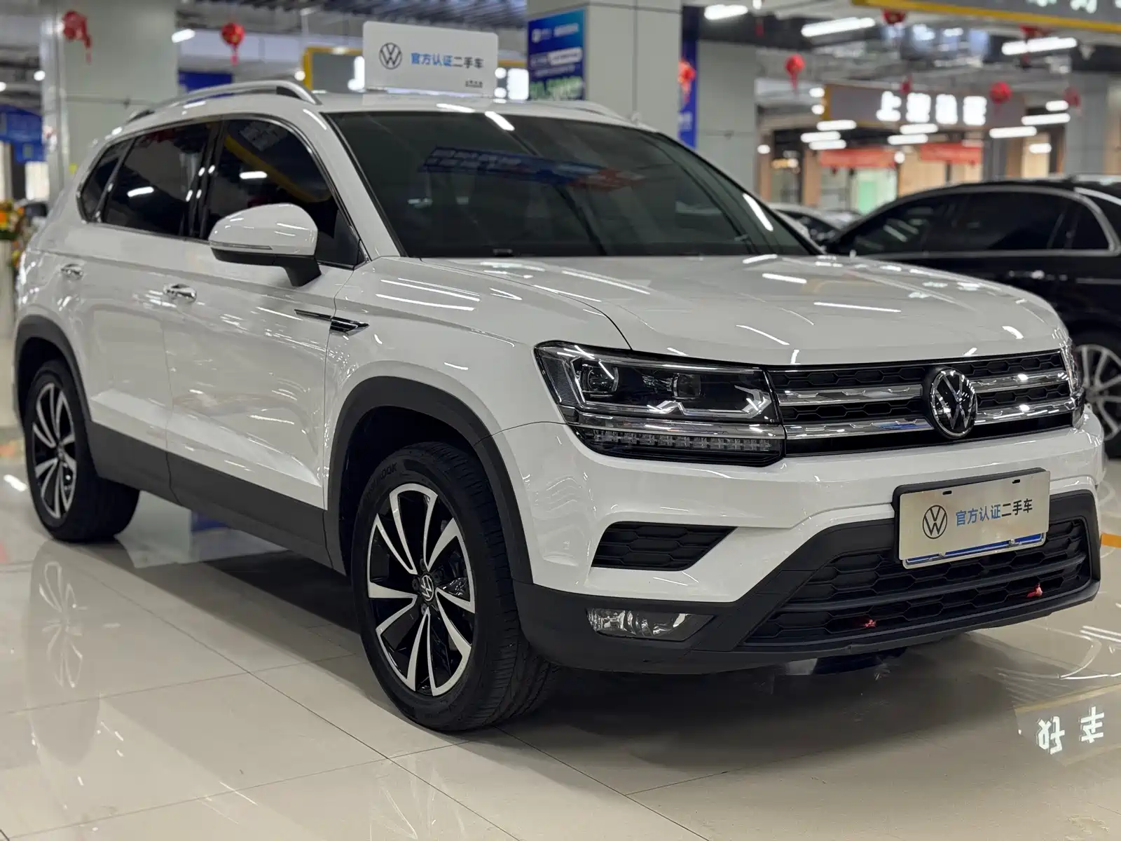 Фото 3 - Volkswagen Tharu