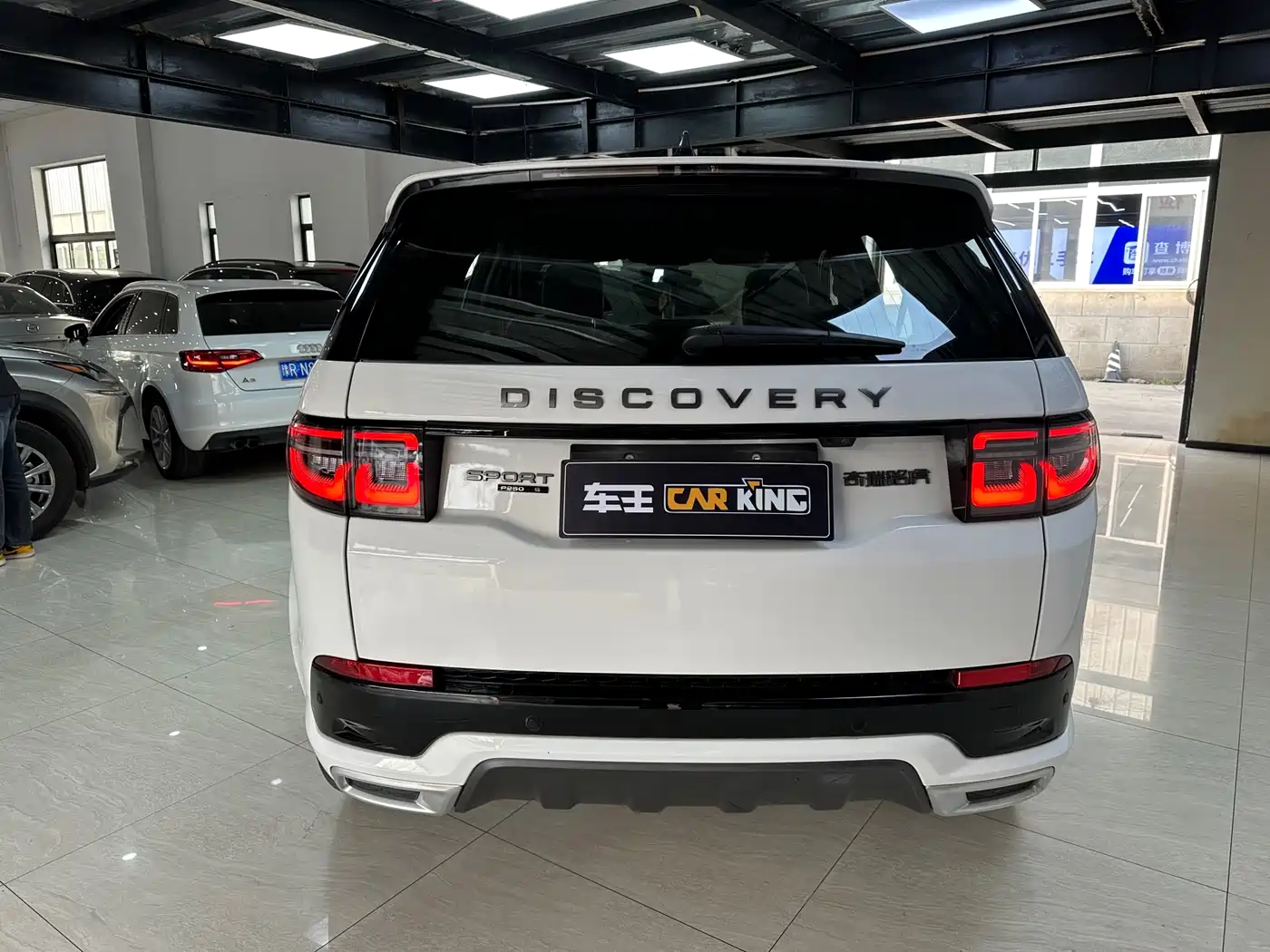 Land Rover Discovery Sport 2020 249PS R-Dynamic Performance фото 12
