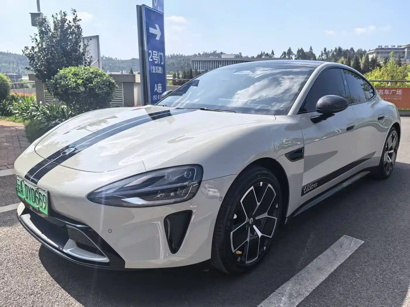 XIAOMI CAR XIAOMI SU7