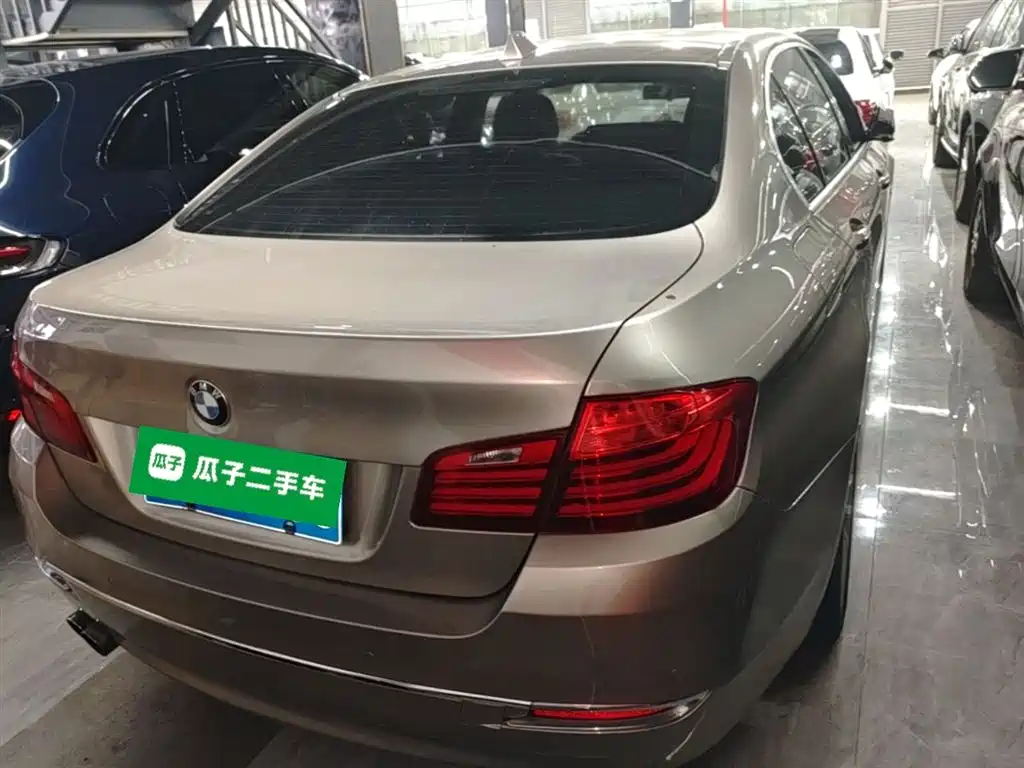 BMW 5 Series 2017 525Li Luxury Design Package фото 6