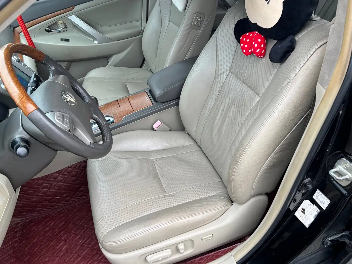 Toyota Camry 2011 200G Luxury Anniversary Edition фото 9