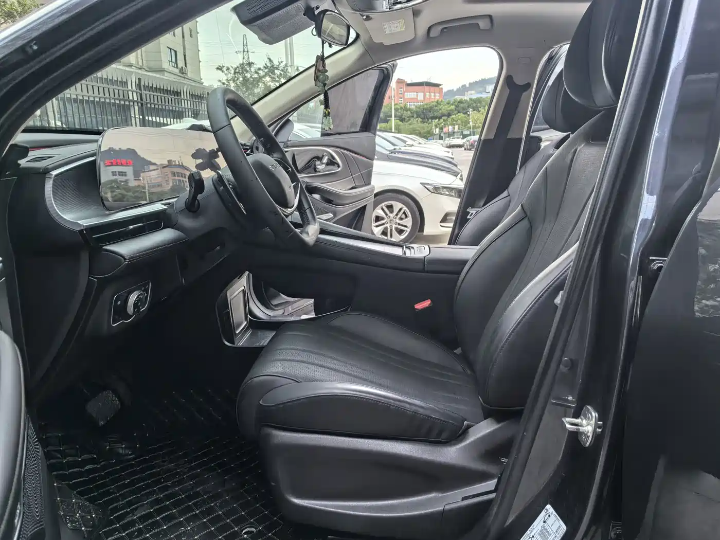 Exeed Lingyun 2025 2025 300T 2WD King Edition