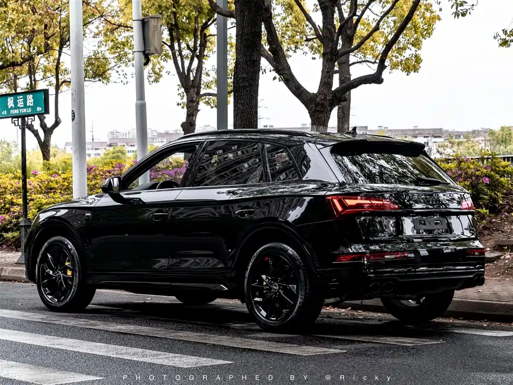 Audi Q5L 2022 40T Luxury Dynamic фото 11