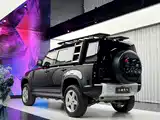 Photo 7 - Land Rover Defender