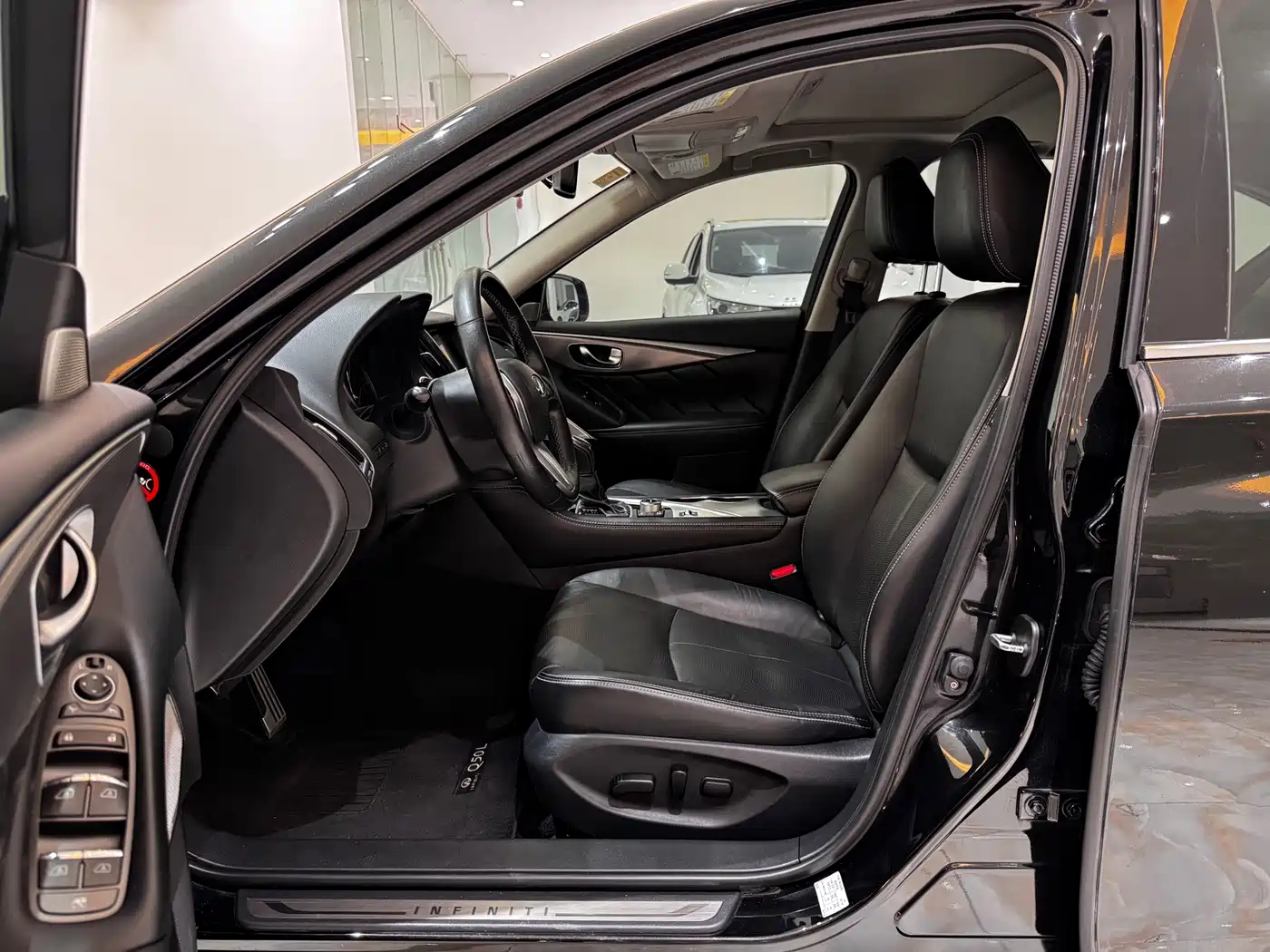 Infiniti Q50L 2021 2.0T Premium Sport фото 8