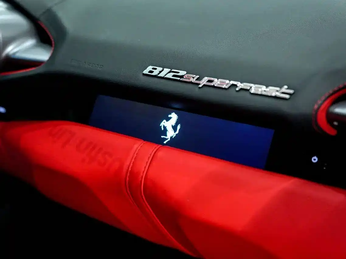 Ferrari 812 2019 2017 6.5L Superfast