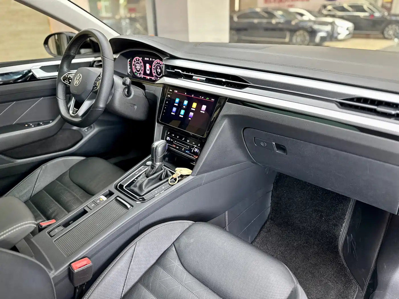Volkswagen FAW-Volkswagen CC 2021 380TSI Eye-catching Edition 30th Anniversary фото 6