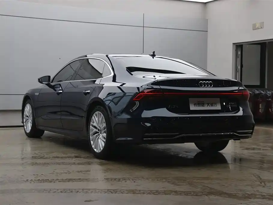 Audi A7L 2024 45TFSI S-line Dream Edition Crystal Package фото 33