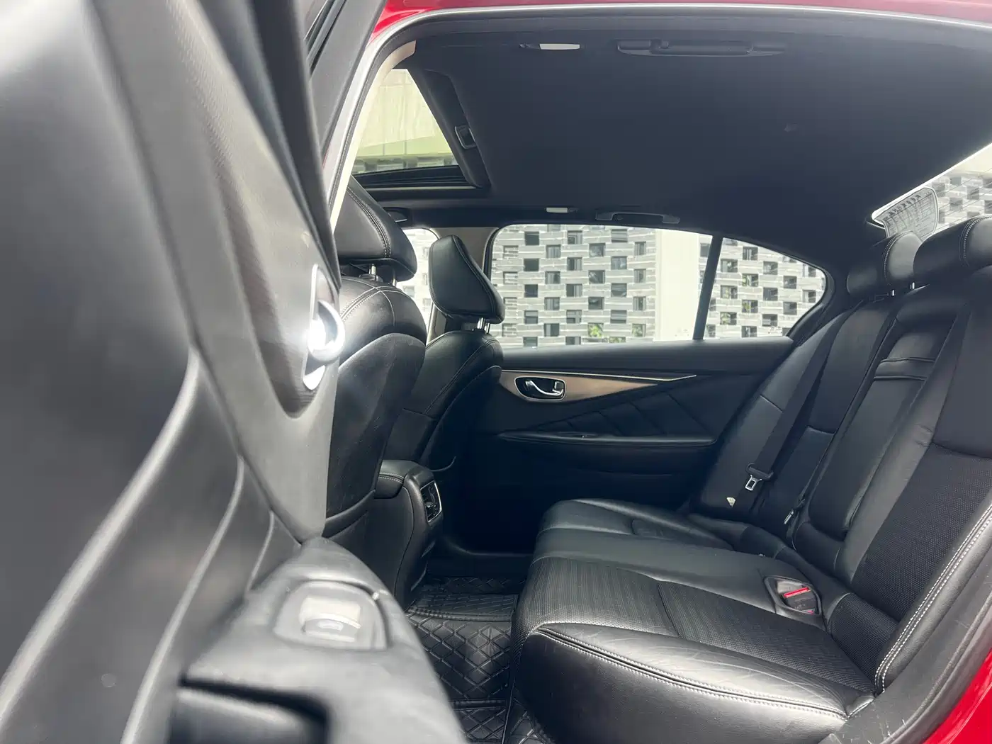 Infiniti Q50L 2015 2.0T Sport фото 22