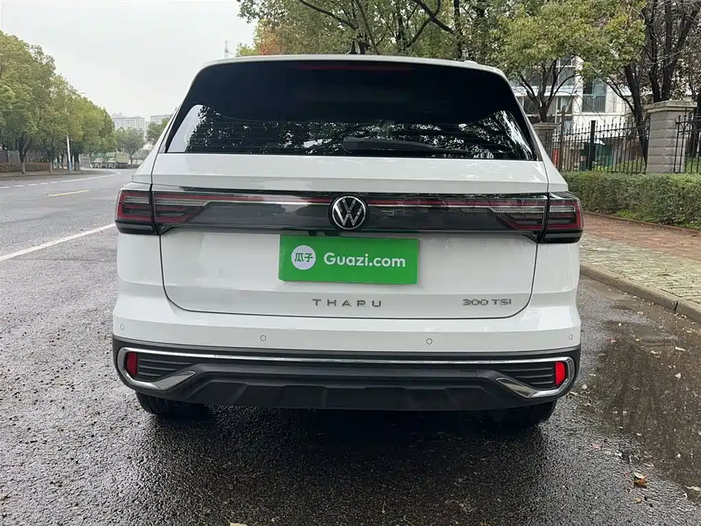 Volkswagen Tharu 2023 300TSI 2WD Bright Moon Edition фото 5