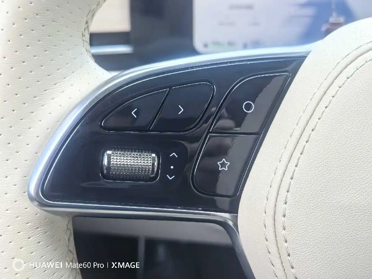 AITO Wenjie AITO M5 2025 Extended Range Ultra AWD фото 13