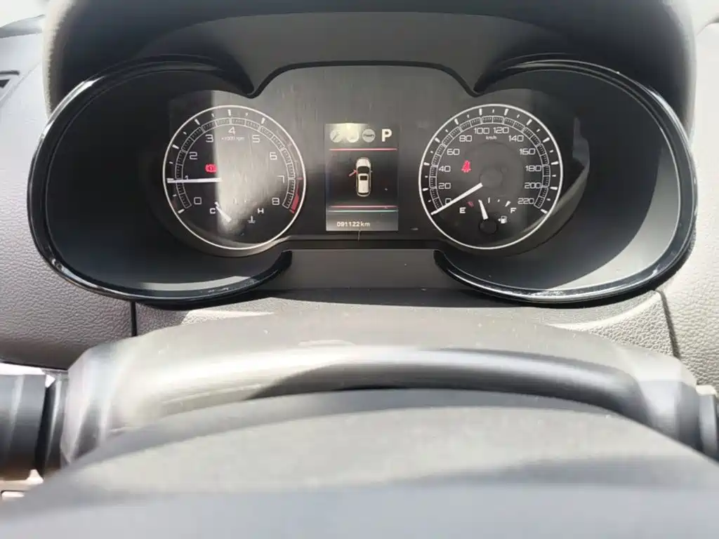 Dongfeng Fengdu MX5 2017 2016 2.0L Automatic Flagship Edition