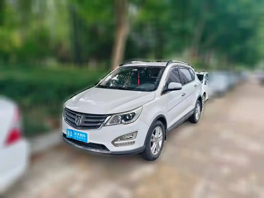 Baojun Baojun 560 2015 1.8L Manual Elite