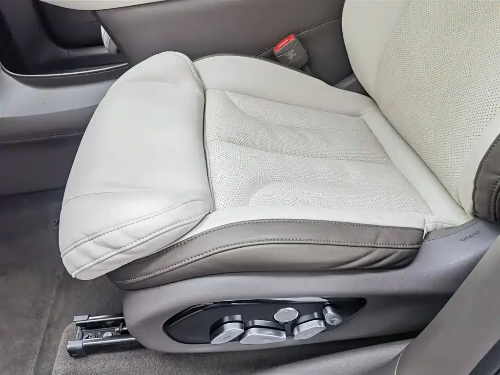 ZHIJI AUTOMOBILE ZHIJI LS7