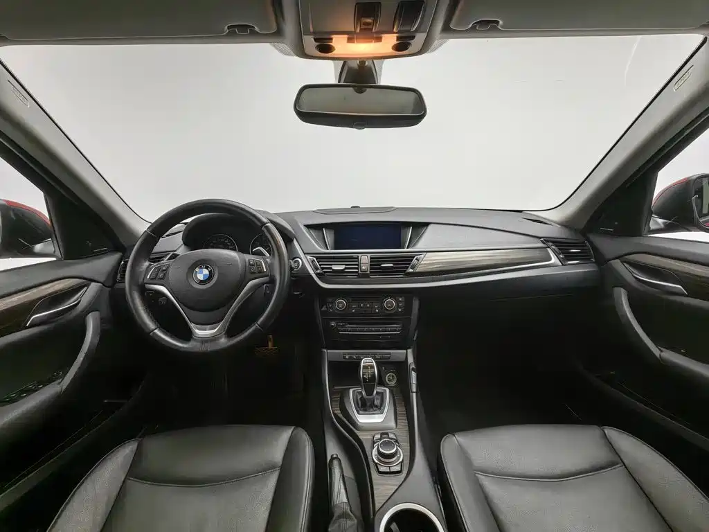 Фото 5 - BMW X1