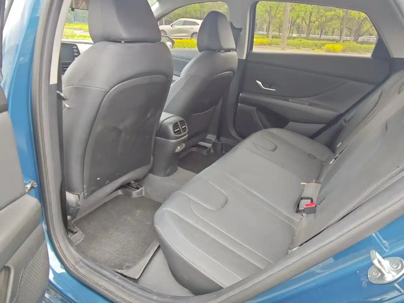 Hyundai Elantra 2023 1.5L CVT GLX Elite Edition фото 6